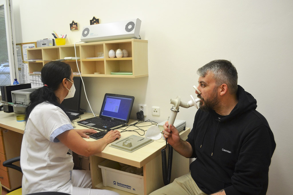 Vyšetření spirometrem. Foto: MNO
